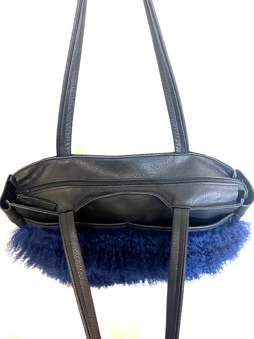 *NEW* Bella Nouveau Matte Black w Navy Fur