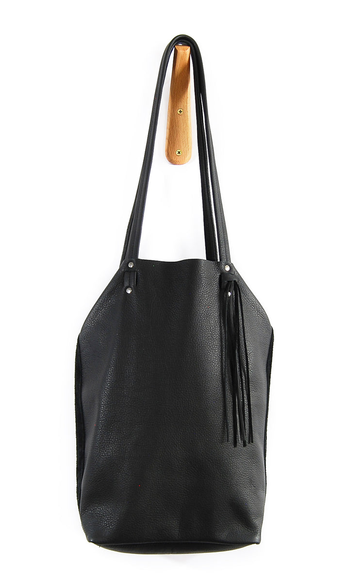 aritzia leather backpack Scarlett Leather Tote Bag / Carry All